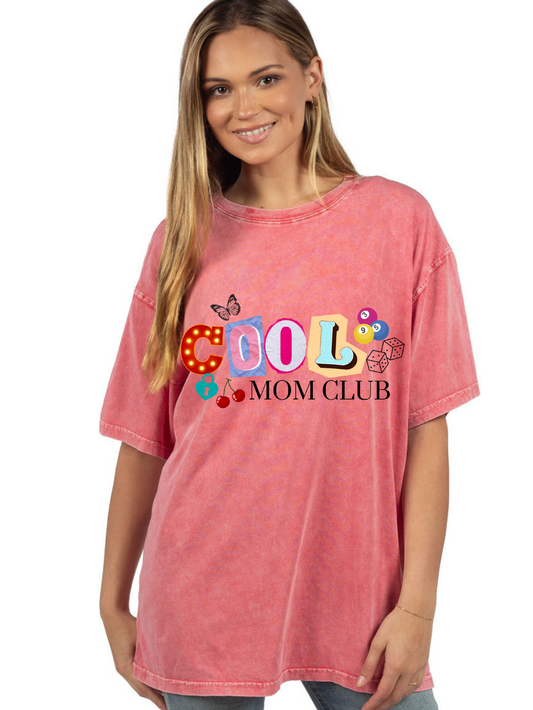 Cool Mom Club Retro Graphic Ladies' Oversized T-Shirt