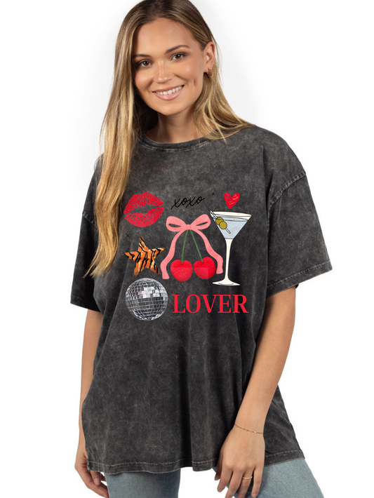 Lover XOXO Retro Graphic Ladies' Oversized T-Shirt